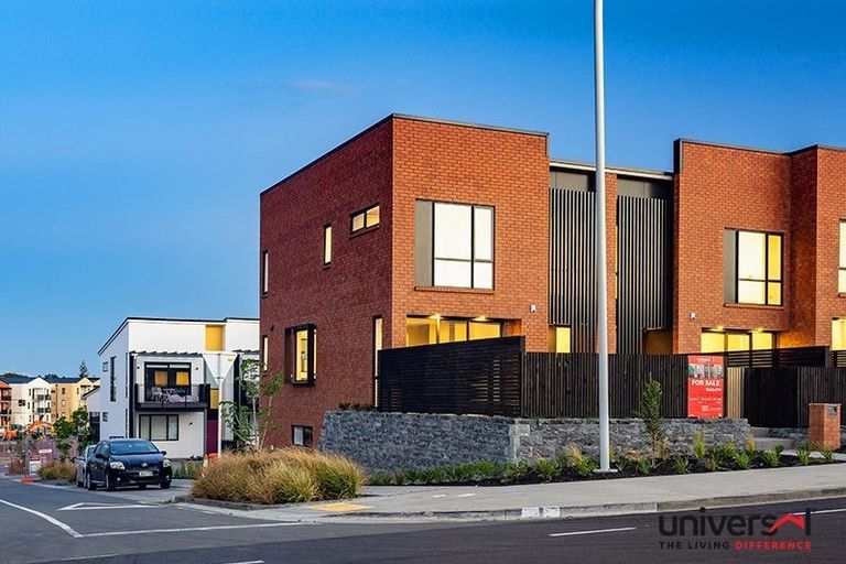 Photo of property in 479 Hobsonville Road, Hobsonville, Auckland, 0616