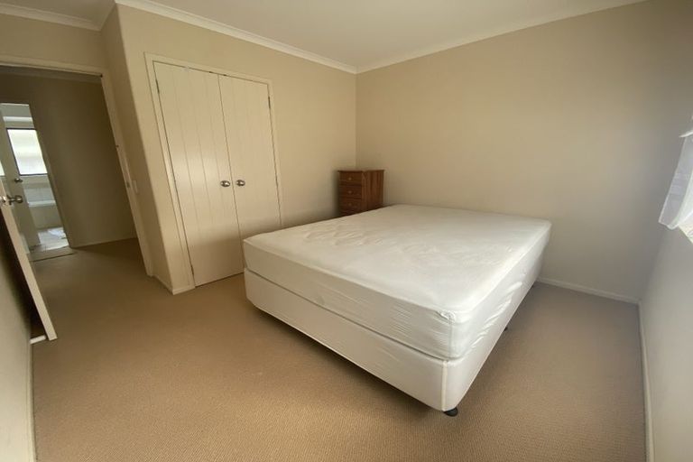Photo of property in 8 Glanmire Place, Flat Bush, Auckland, 2016