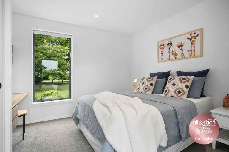 Photo of property in 1/45 Saint Kilda Road, Cambridge, 3434