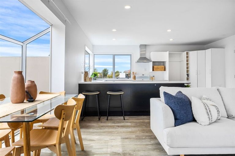 Photo of property in 1 Hibiscus Grove, Rangiora, 7400