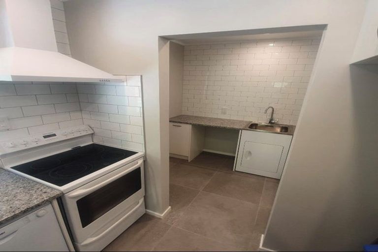 Photo of property in 31 Chamberlain Road, Karori, Wellington, 6012