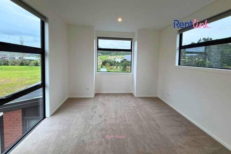 Photo of property in 85a Awataha Crescent, Pyes Pa, Tauranga, 3110