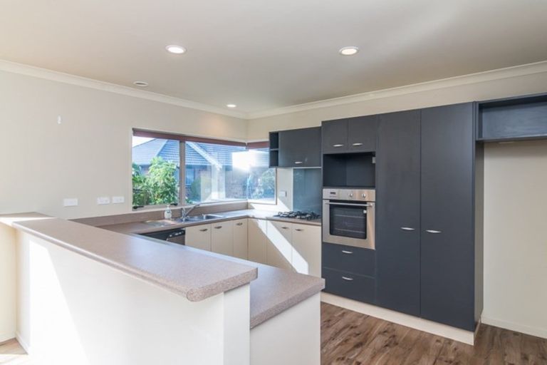 Photo of property in 15 Manhattan Court, Paraparaumu Beach, Paraparaumu, 5032