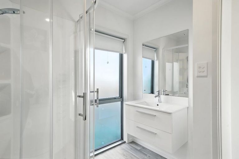 Photo of property in 112b Breezes Road, Avondale, Christchurch, 8061