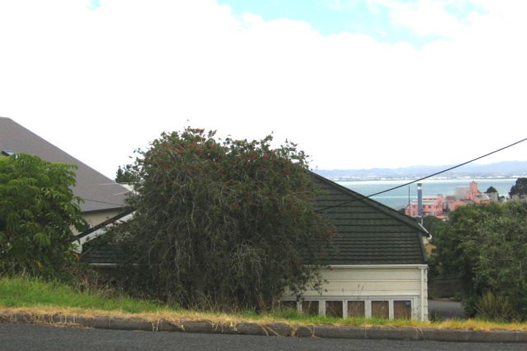 Photo of property in 56 Palmerston Road, Birkenhead, Auckland, 0626