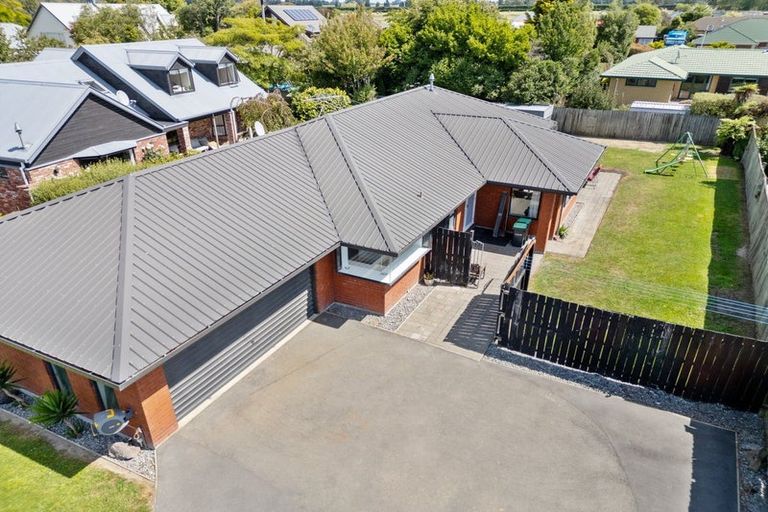 Photo of property in 16 Colchester Place, Templeton, Christchurch, 8042