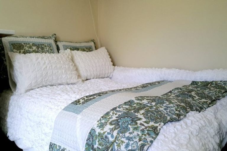 Photo of property in 14 Judd Place, Orewa, 0931