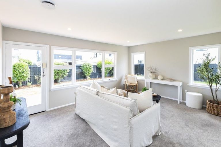 Photo of property in 2/15 Winton Street, St Albans, Christchurch, 8014