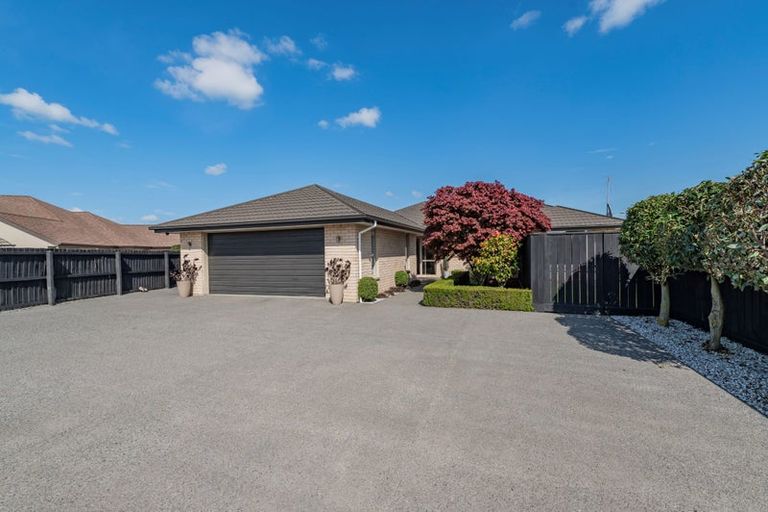 Photo of property in 15 Kingsley Place, Rolleston, 7614