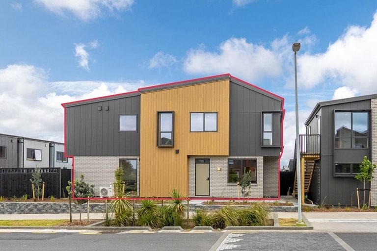 Photo of property in 6 Waka Moana Drive, Hobsonville, 0616