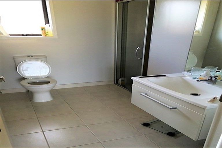 Photo of property in 72 Isabella Drive, Pukekohe, 2120