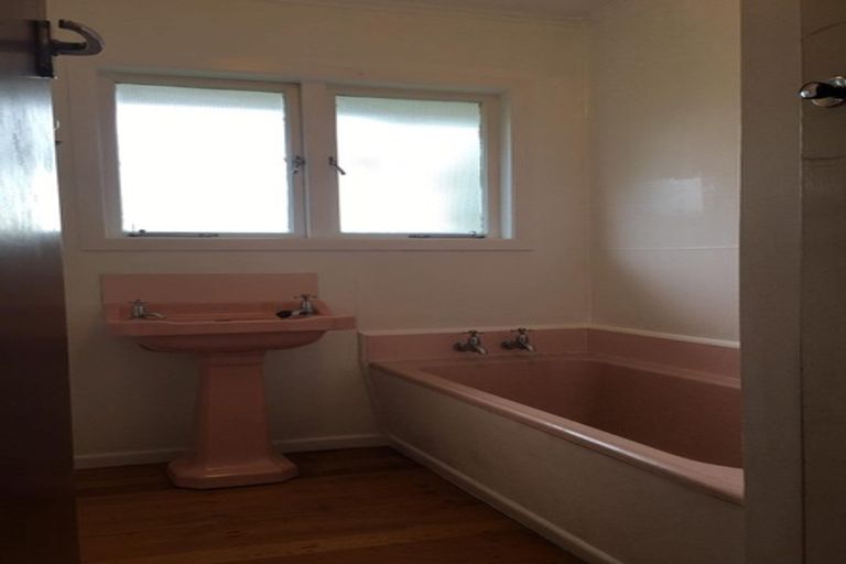 Photo of property in 43a Carruth Road, Papatoetoe, Auckland, 2025