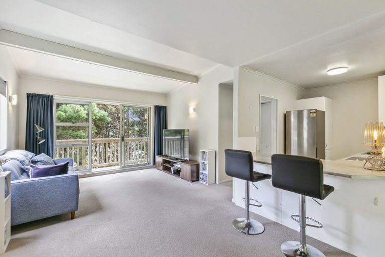 Photo of property in 8b Baxter Way, Karori, Wellington, 6012