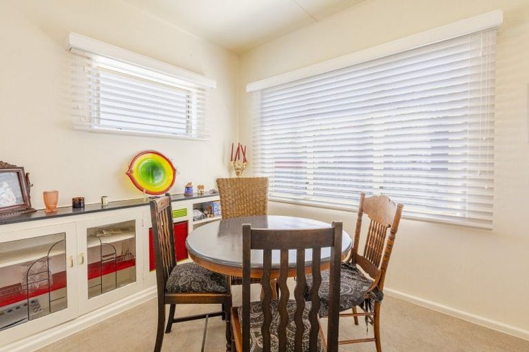 Photo of property in 1/6 Sanders Avenue, Marewa, Napier, 4110