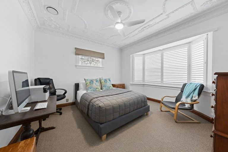 Photo of property in 59 Gilbert Street, New Plymouth, 4310