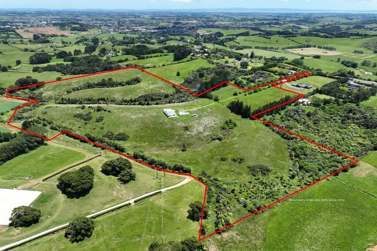 Photo of property in 218a Pukekohe Road East, Pukekohe East, Pukekohe, 2677