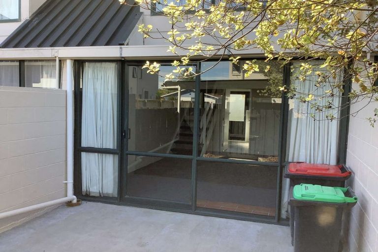 Photo of property in 2/86 Picton Avenue, Riccarton, Christchurch, 8011