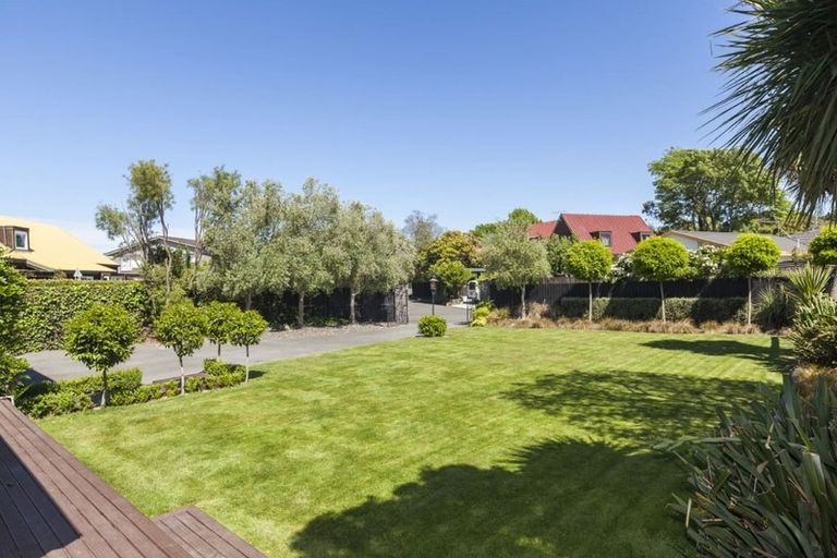Photo of property in 30b Yellowstone Crescent, Burwood, Christchurch, 8083