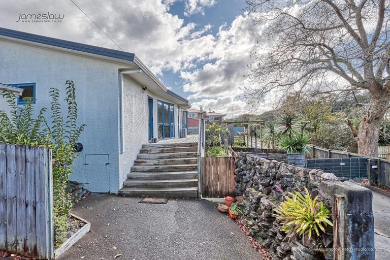 Photo of property in 1/19 Lowtherhurst Road, Massey, Auckland, 0614
