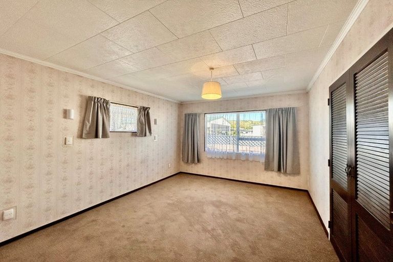 Photo of property in 9 Hinton Road, Taradale, Napier, 4112