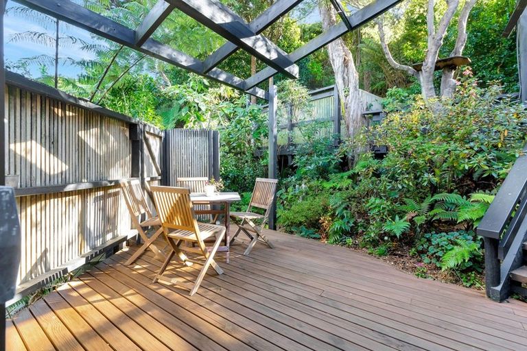 Photo of property in 4 Mizzen Place, Whitby, Porirua, 5024