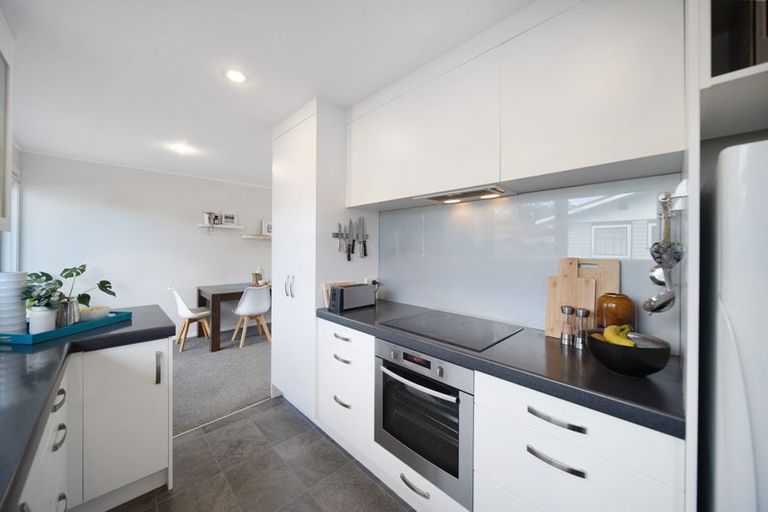 Photo of property in 71 Walworth Avenue, Pakuranga Heights, Auckland, 2010