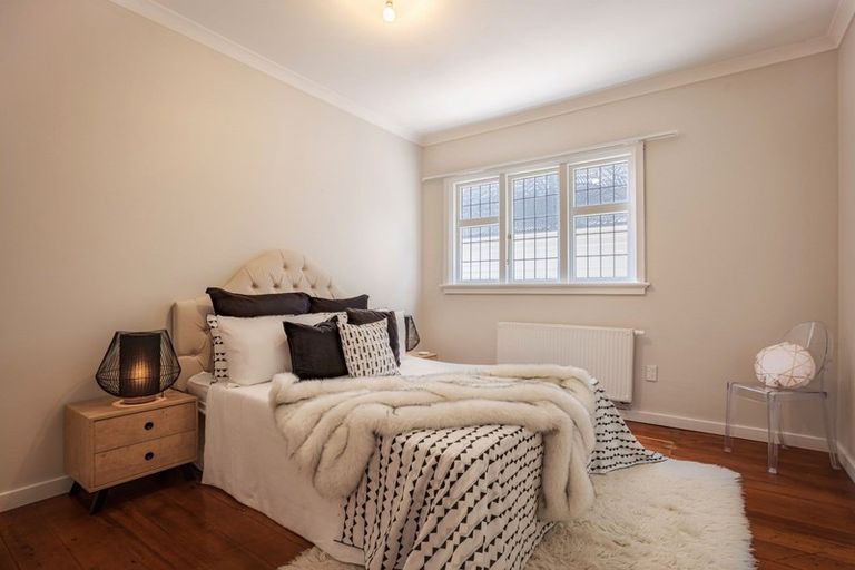 Photo of property in 11 Rimu Road, Kelburn, Wellington, 6012