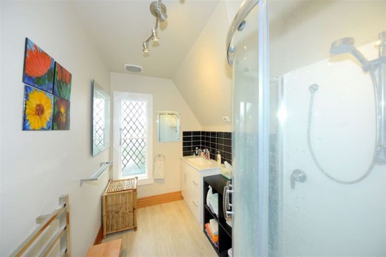 Photo of property in 16 Glenburn Place, Avonhead, Christchurch, 8042