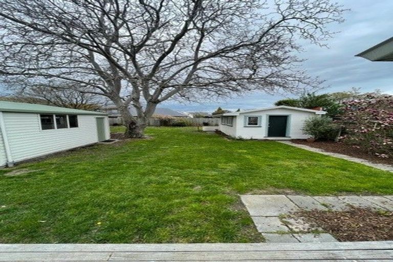 Photo of property in 76 North Parade, Richmond, Christchurch, 8013