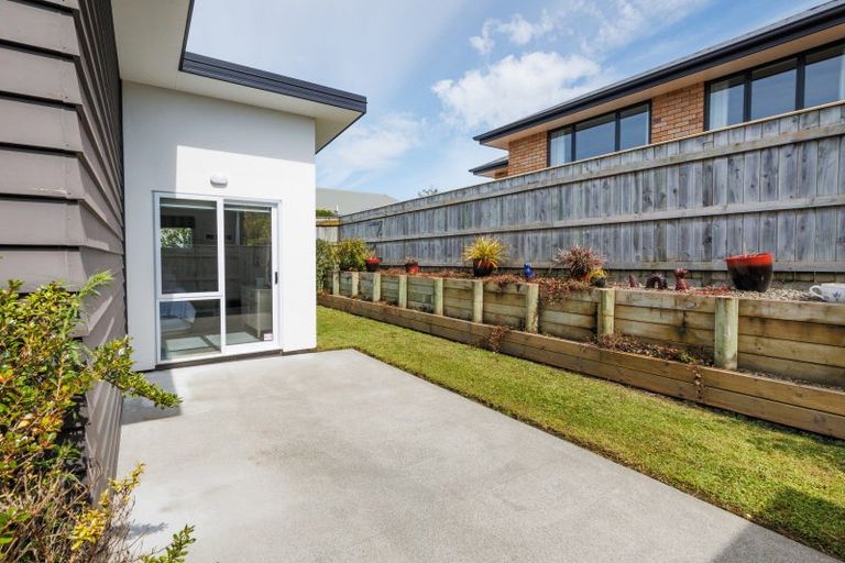 Photo of property in 10 Galea Grove, Kelvin Grove, Palmerston North, 4414