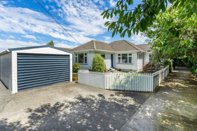 Photo of property in 166 Springs Road, Hornby, Christchurch, 8042