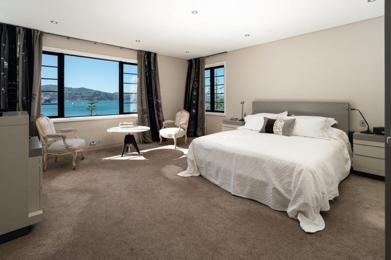 Photo of property in Broadwater Apartments, 214 Oriental Parade, Oriental Bay, Wellington, 6011