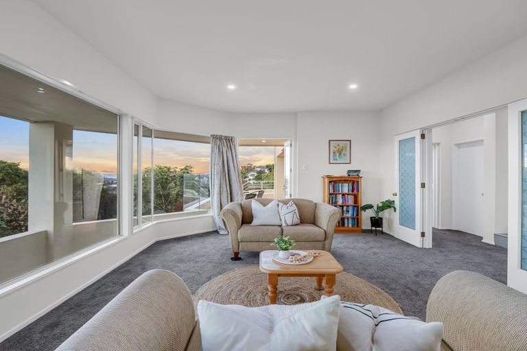 Photo of property in 126 Cannon Hill Crescent, Mount Pleasant, Christchurch, 8081