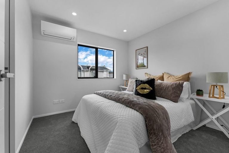 Photo of property in 7/1 Benita Place, Sunnyvale, Auckland, 0612
