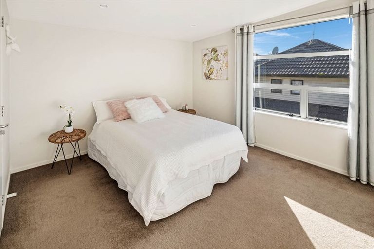 Photo of property in 10 Erlestoke Crescent, Churton Park, Wellington, 6037