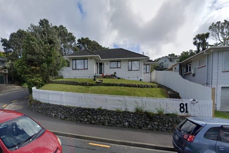 Photo of property in 81 Kenmore Street, Newlands, Wellington, 6037