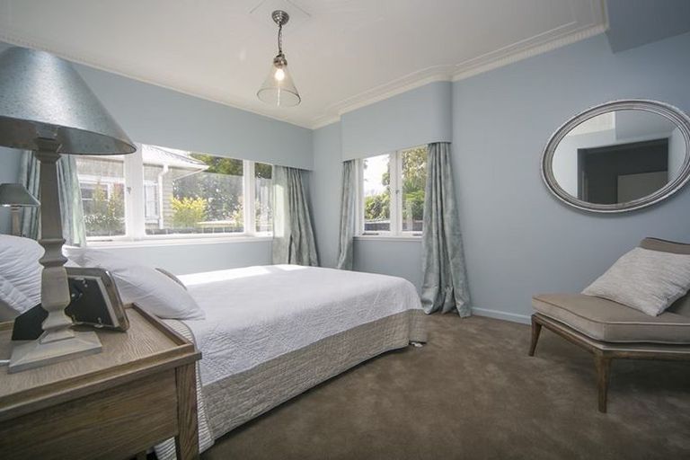 Photo of property in 17 Edward Street, Riverhead, 0820