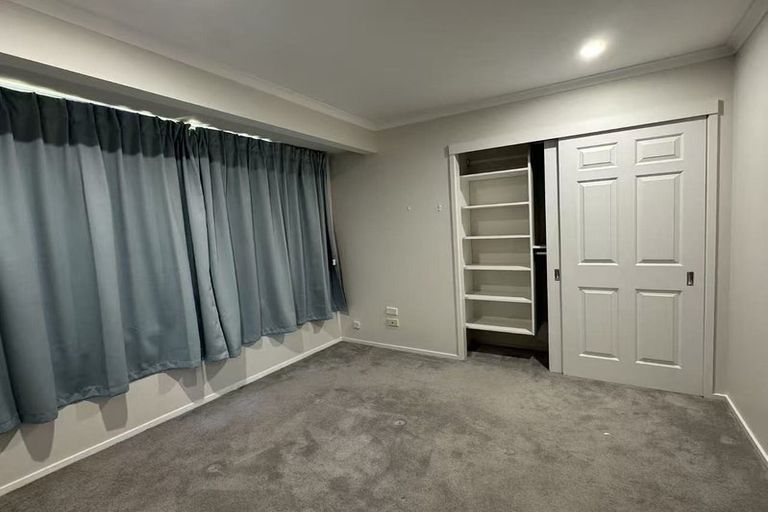 Photo of property in 14 Mountain Beech Rise, Albany, Auckland, 0632
