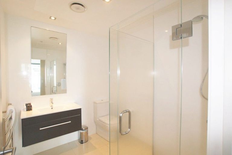 Photo of property in 33/8 Maunganui Road, Mount Maunganui, 3116