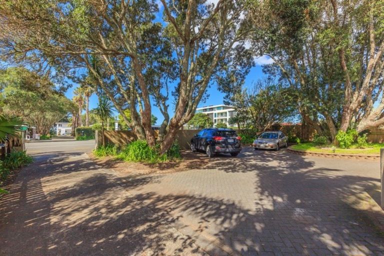 Photo of property in 1/422 Hibiscus Coast Highway, Orewa, 0931