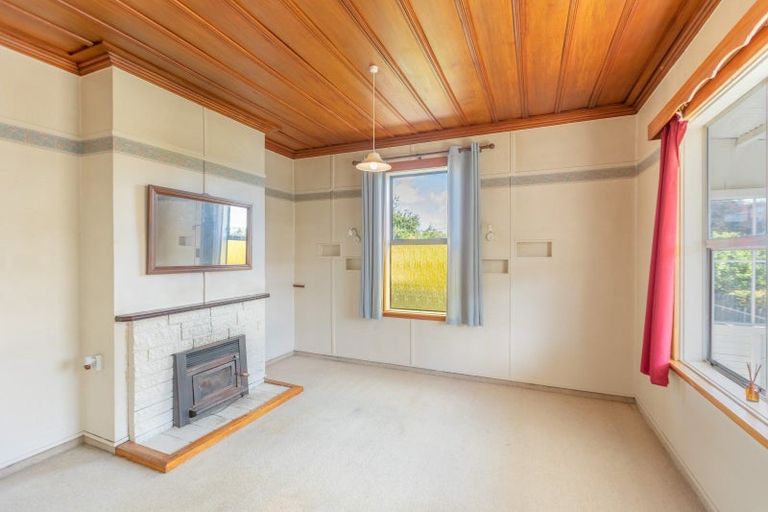 Photo of property in 1 Montgomery Street, Waipukurau, 4200