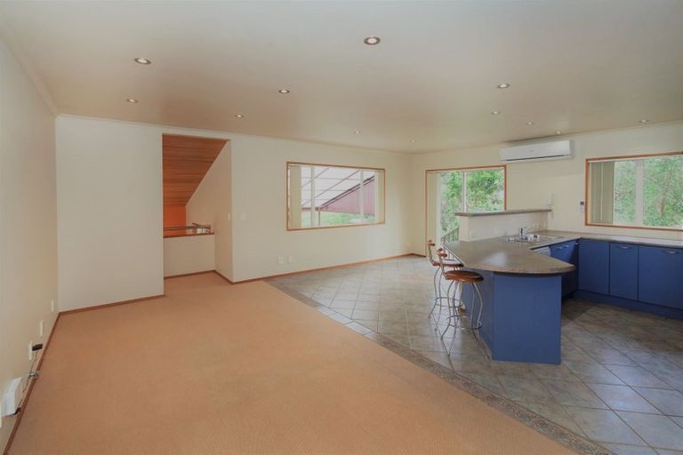 Photo of property in 190a Don Buck Road, Massey, Auckland, 0614