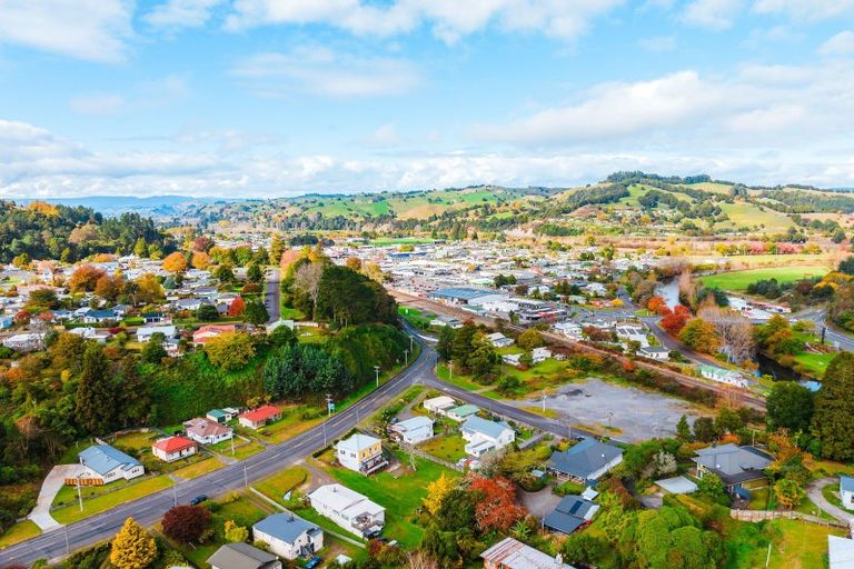 Photo of property in 12 Golf Road, Taumarunui, 3920