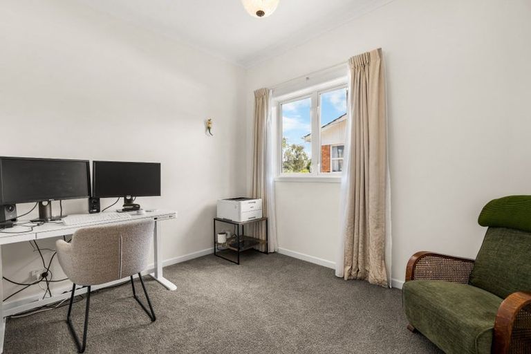 Photo of property in 38 Windsor Road, Maeroa, Hamilton, 3200