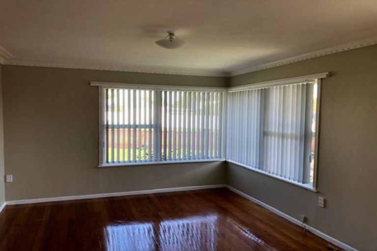 Photo of property in 33a Cambridge Terrace, Papatoetoe, Auckland, 2025