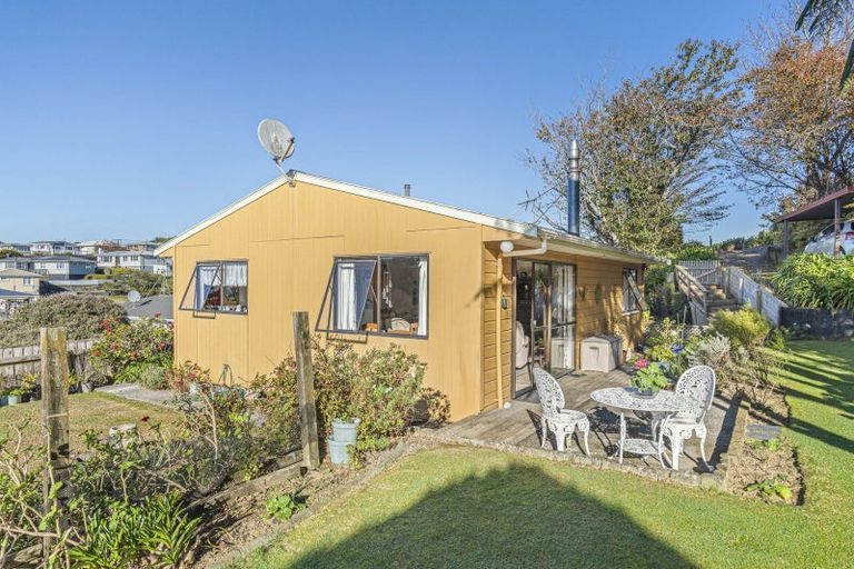 Photo of property in 24a Kenmore Street, Westown, New Plymouth, 4310