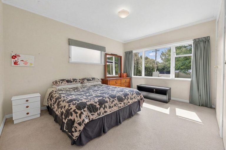Photo of property in 19 Main Street, Greytown, 5712
