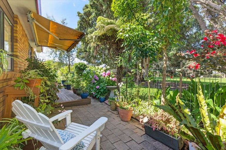 Photo of property in 175a Centreway Road, Orewa, 0931