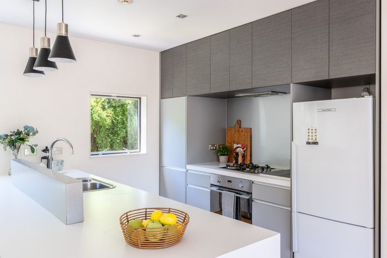 Photo of property in 10 Saddleback Grove, Karori, Wellington, 6012