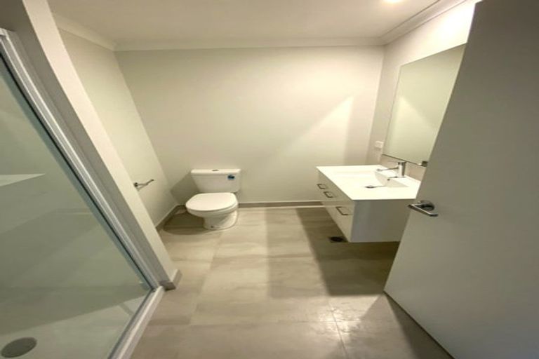 Photo of property in 56 Papatupu Way, Kumeu, 0810
